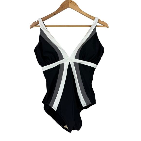 Miraclesuit NWT Spectra Trilogy One Piece Swimsuit Colorblock Size 12 Black Gray - Picture 2 of 14